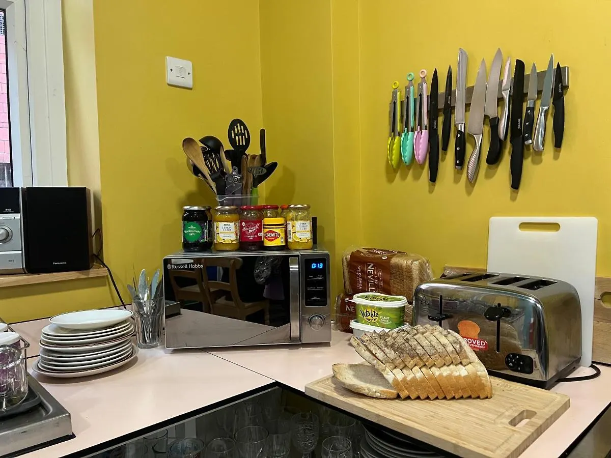 Art Hostel Leeds  United Kingdom